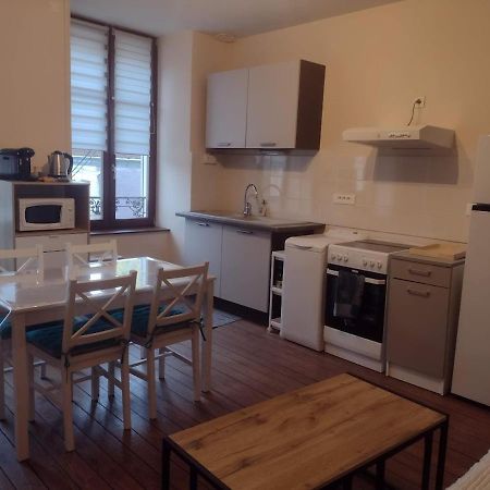 Appartement 2Eme Etage Proche Des Thermes 부르봉-레-뱅 외부 사진