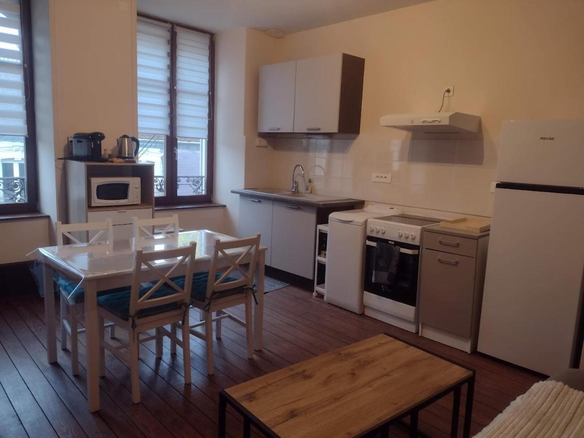 Appartement 2Eme Etage Proche Des Thermes 부르봉-레-뱅 외부 사진
